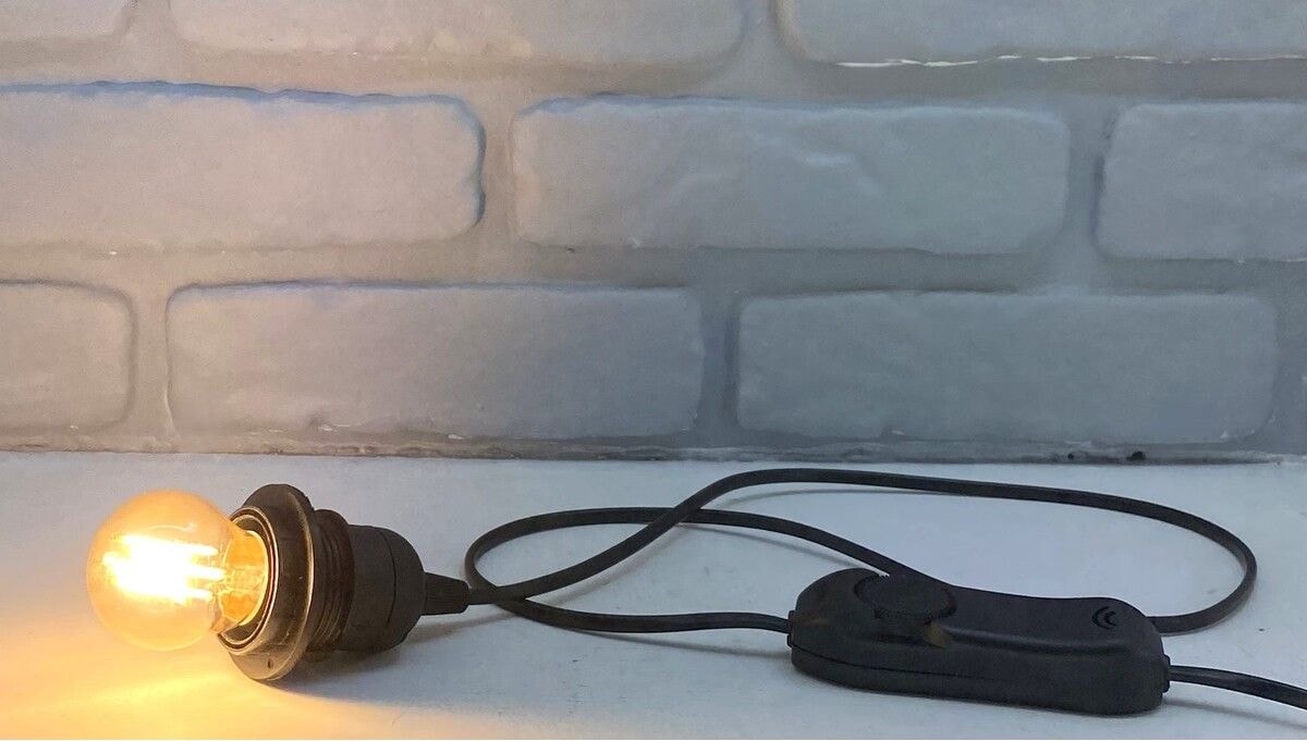 Siyah 3 Metre Di mmer Kablolu Tesisat Aydınlatma Sarkıt Tesisat Duylu E27 Fişli Rakorlu (Ampul Hariç)