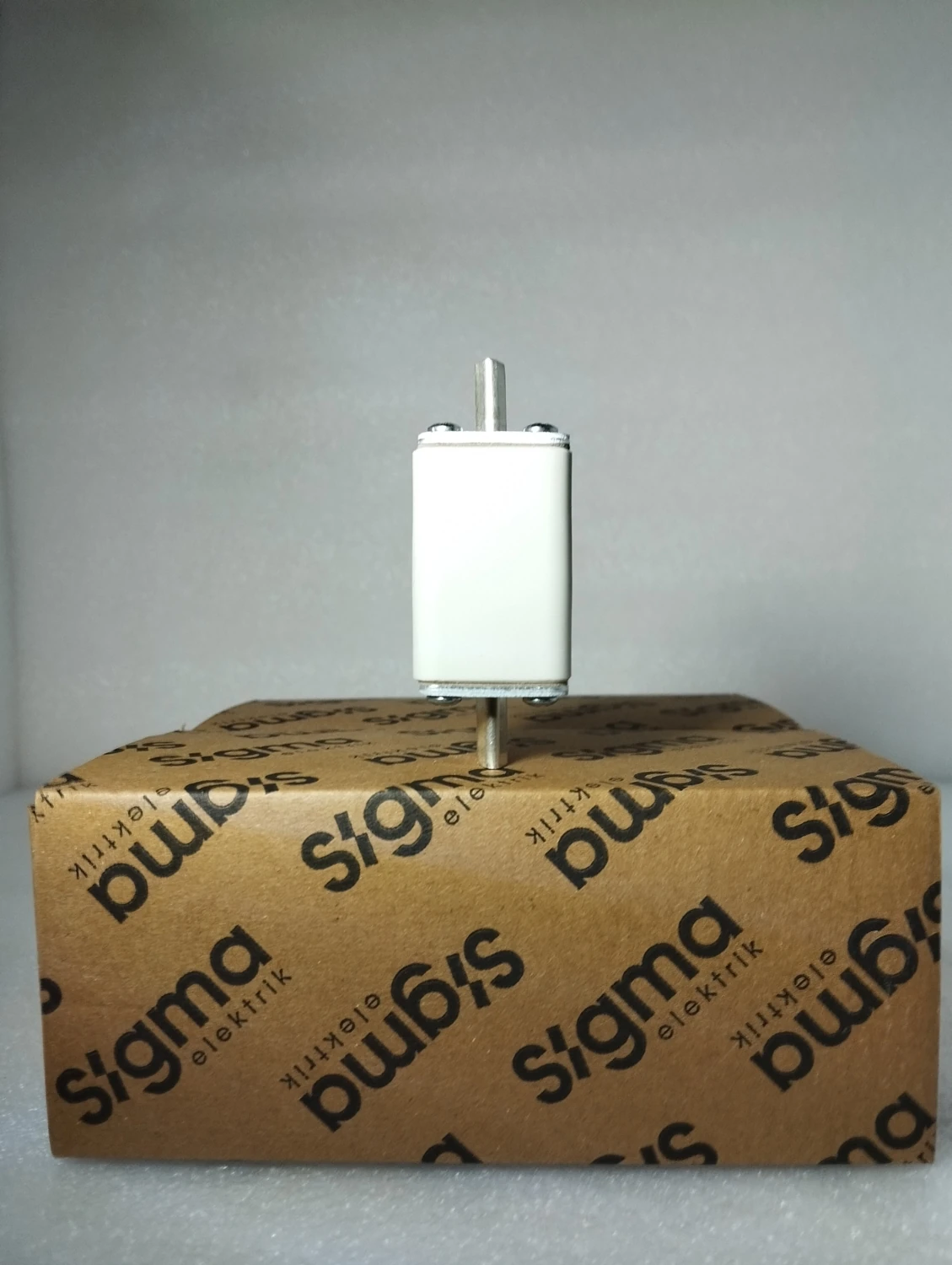 SNH00I0160 Çift Göstergeli Bıçaklı Sigorta 125A 120kA