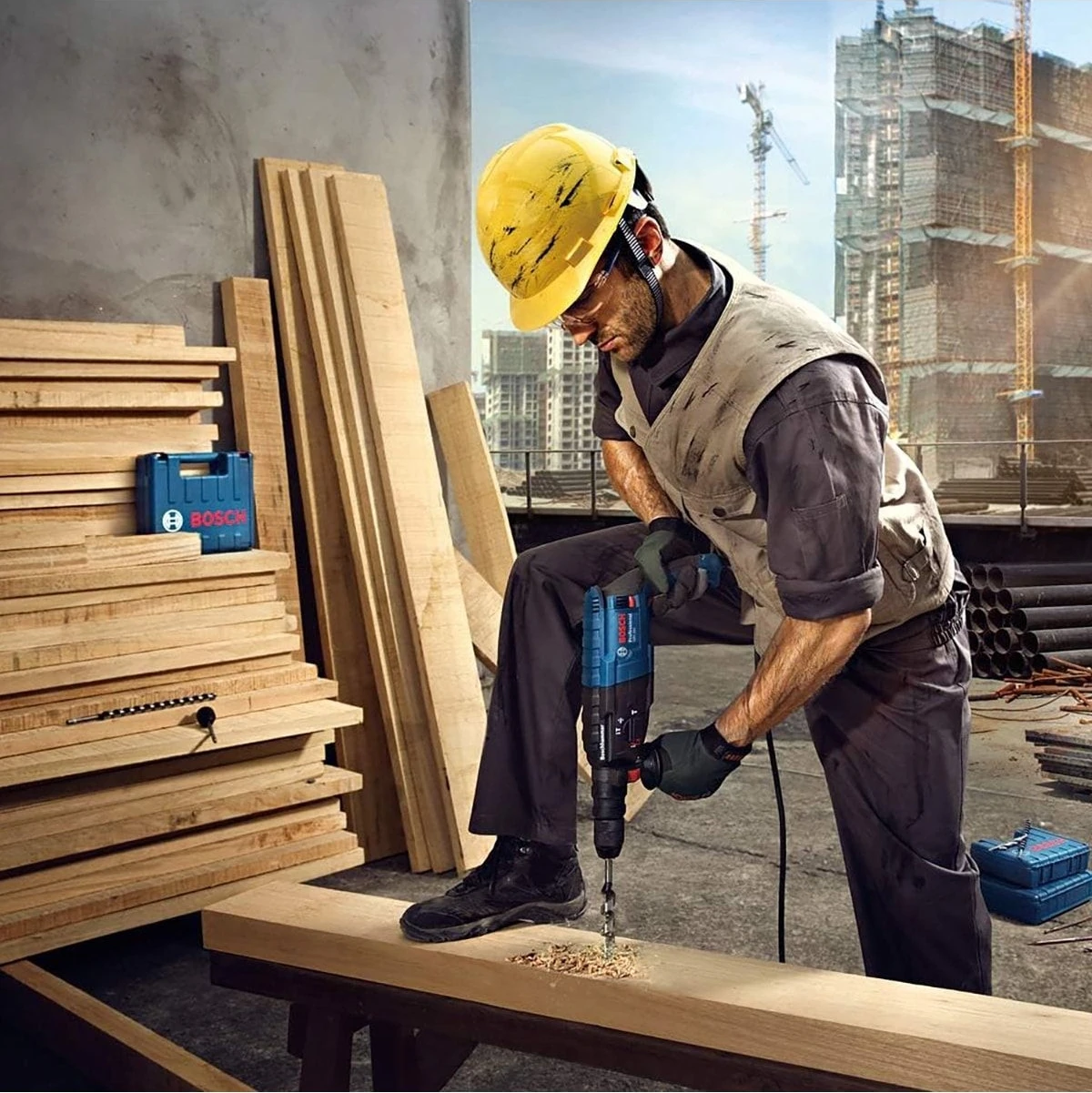 Profesyonel GBH 240 Kırıcı Delici + GWS 750-115 Avuç Taşlama Makinesi