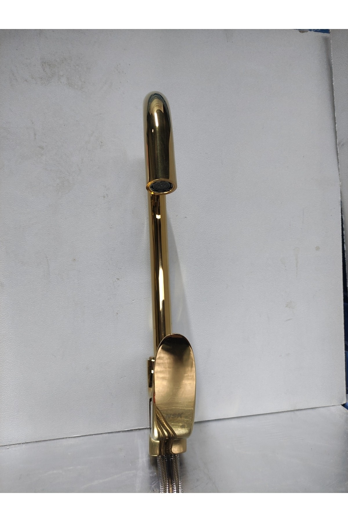 Lısera Elegant Eviye Bataryası Altın Sarı Renk 2750kg
