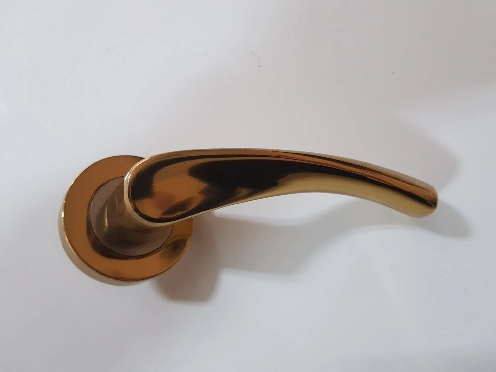 Çelik Kapı Kolu Rozetli Turna Albrifin Saten Sağ