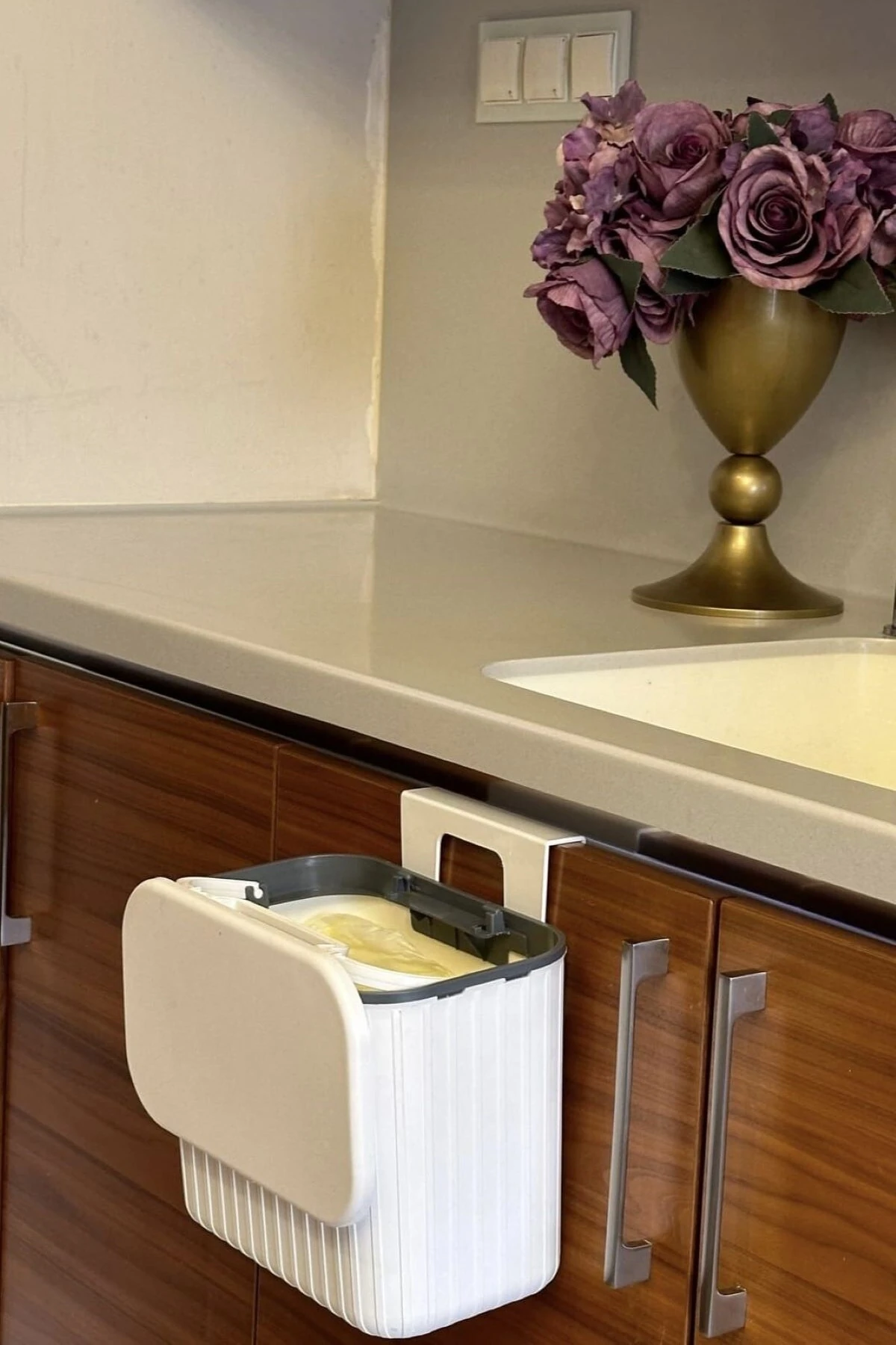 Askılı Çöp Kovası- Beyaz- Çift Yönlü Kapaklı - 8 Litre