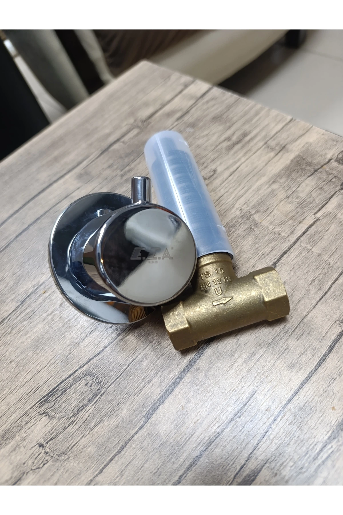 Ankastre ara kesme valfi