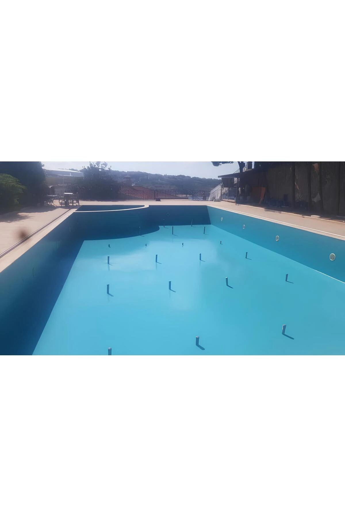 ALİFATİK ZEMİN BOYASI 20 KG KOYU GRİ RAL-7042 (YÜKSEK UV ALTINDAKİ SERAMİK, METAL V.B ZEMİN BOYASI)