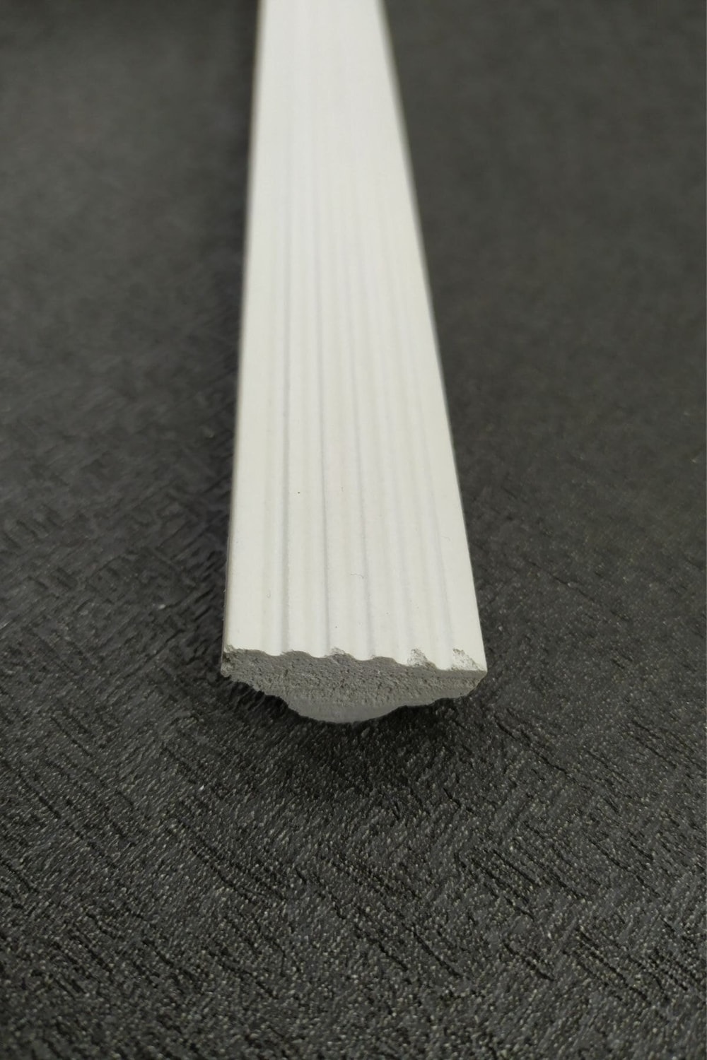 Decozza Boyanabilir Dekoratif Hazır Kesimli Antre ve Koridor Çerçevesi 2,5 cm Çıta