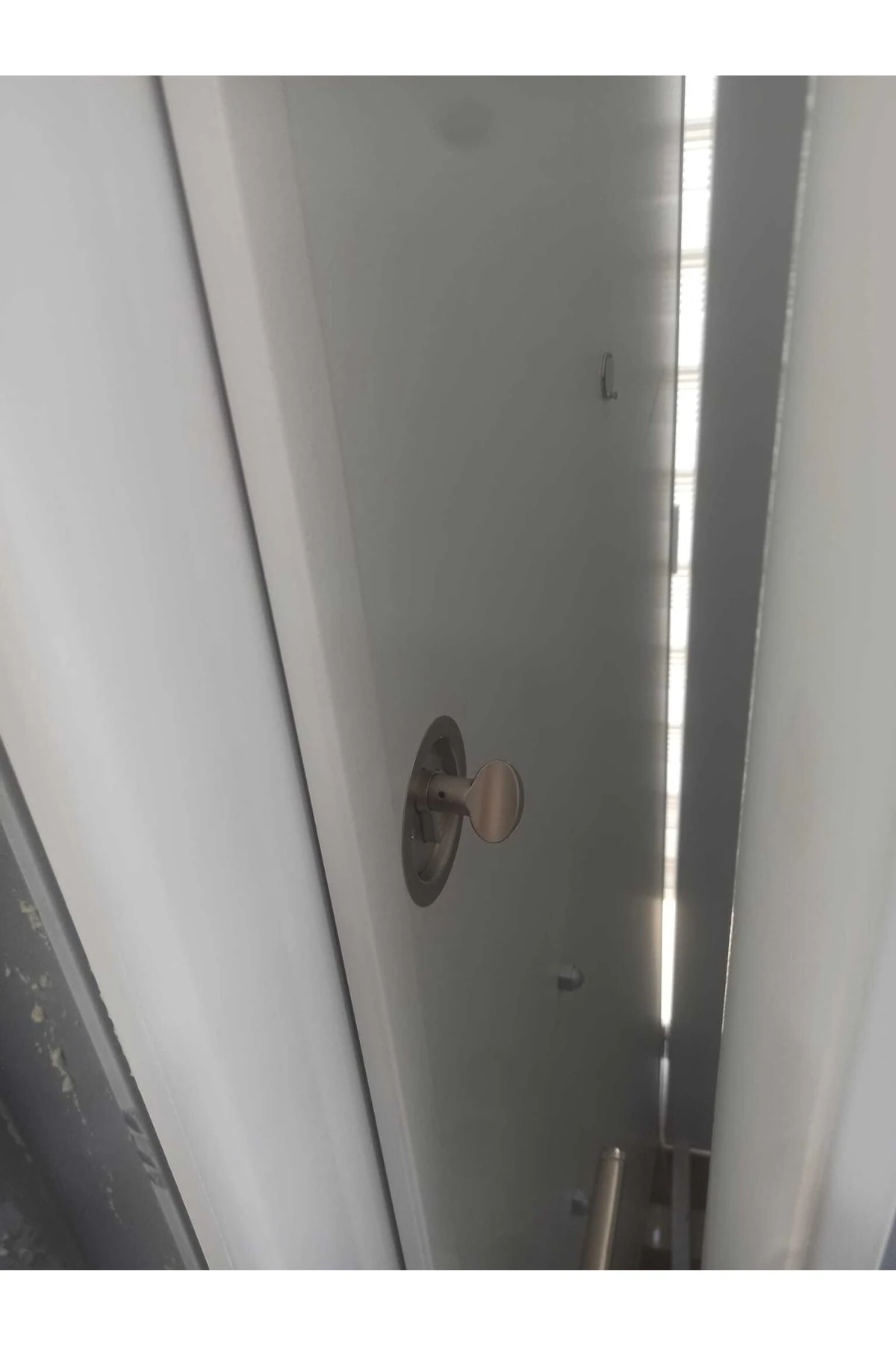 Çelik Kapı Sac Kasa, Tırnaklı Çelik Kapı, Daire Kapısı, Çelik Kapı, Beyaz Renk Çelik Kapı