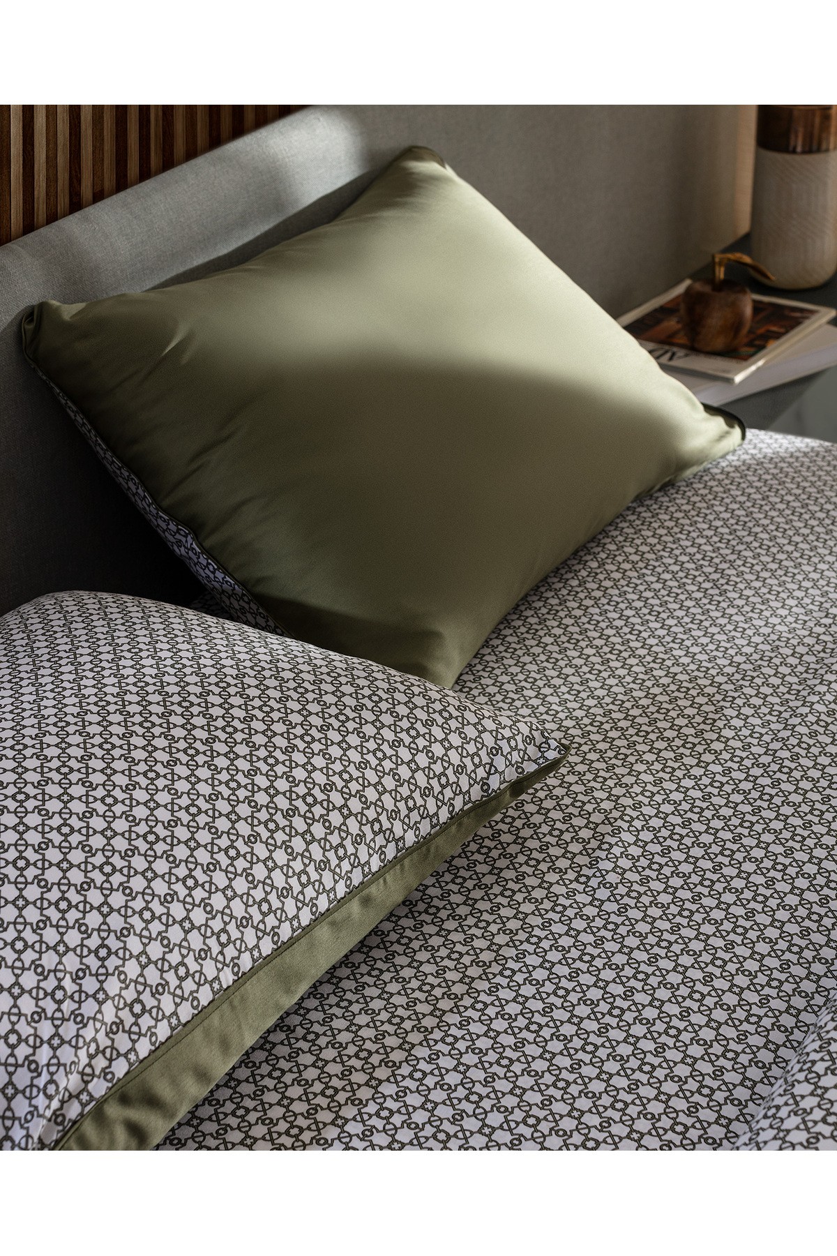 Dennie King Size %100 Pamuk Baskılı Saten Nevresim Takımı - Haki