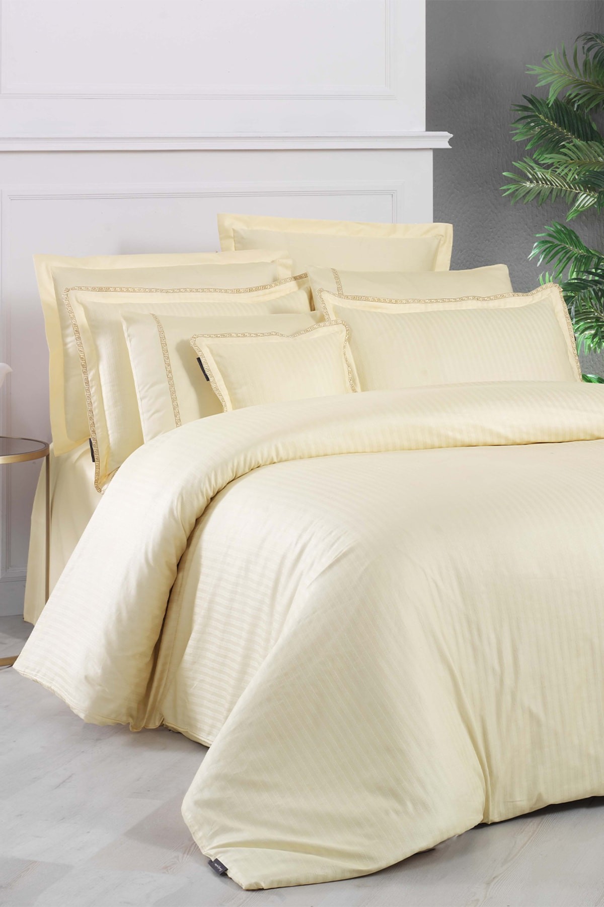 Jacquard Stripe Sarı Çift Kişilik 260 Tc %100 Pamuk Saten Nevresim Takımı