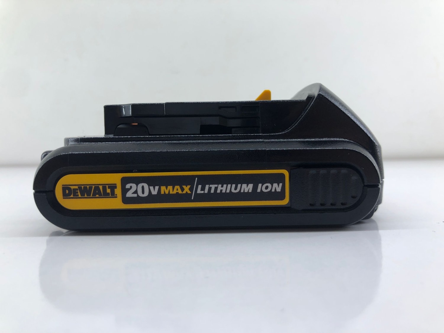 DEWALT 20V 1.5AH Li-Ion Akü