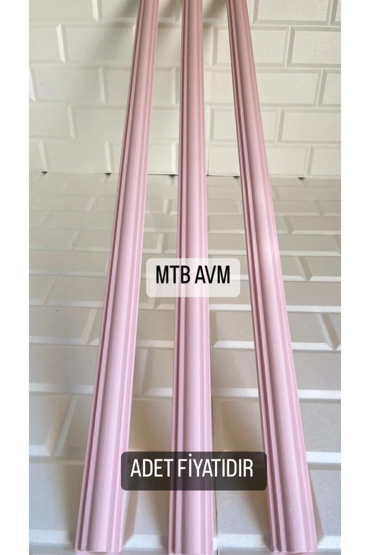 Pembe Minella01 Duvar Çıtası Kendinden Yapışkanlı Stropiyer 4m 100 Cm