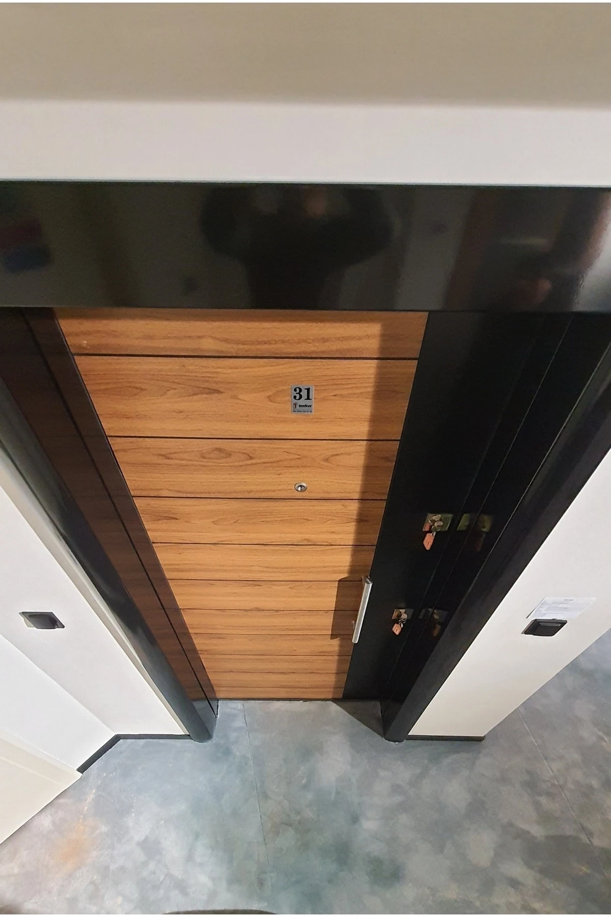 Çelik Kapı, Düz Model Çelik Kapı, Ahşap Desenli Çelik Kapı Sağ Açılım