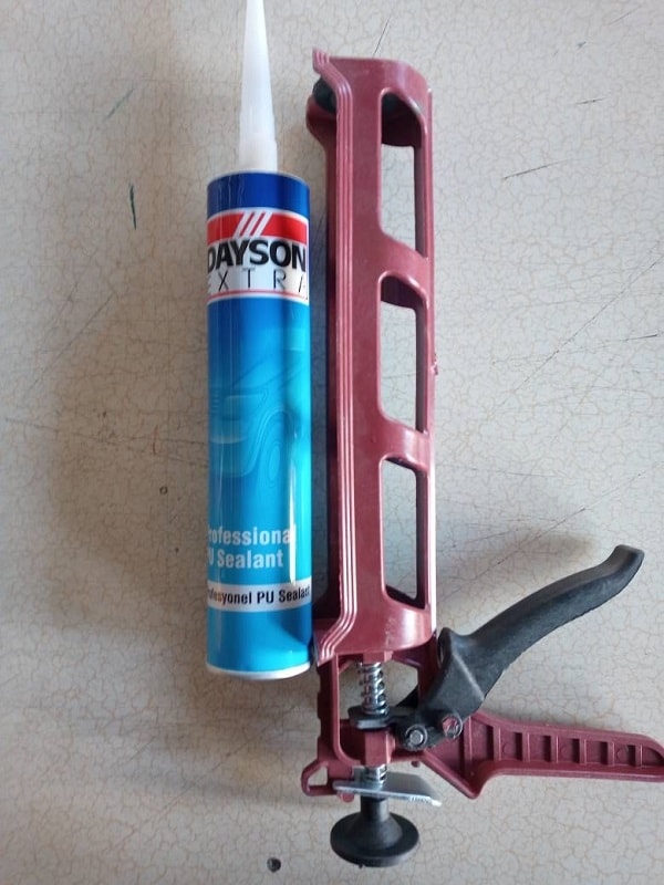 Plastik Silikon Tabancası + Dayson Beyaz Pu Silikon