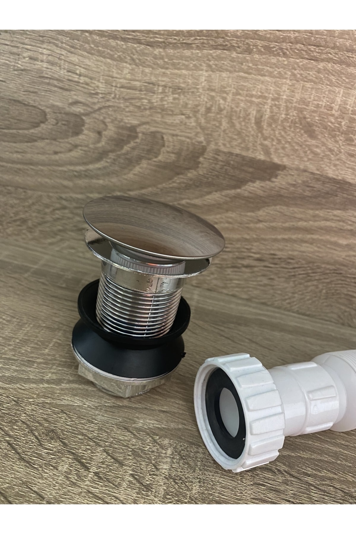 Basmalı Krom Kaplama Pop-up Banyo Lavabo Sifonu Körüklü Su Sızmasını Önler Tüm Kalıp Gövde