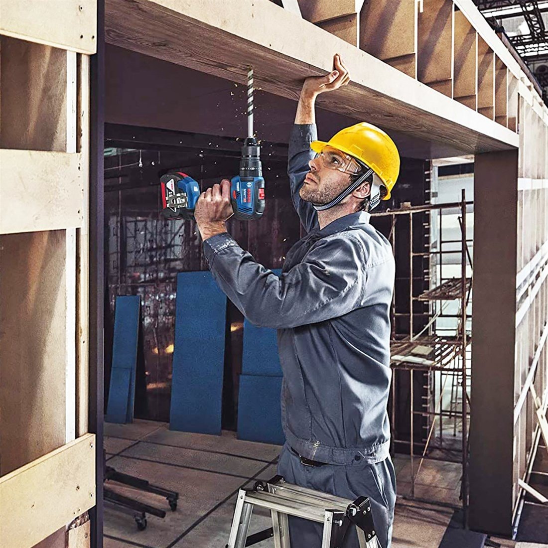 BOSCH GSB 18V-50 Çift Akülü 2 Ah + 5 Ah Vidalama Makinesi 06019H5103