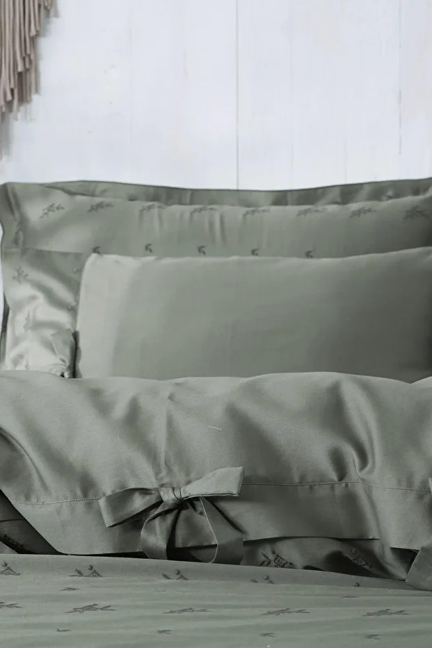 Carmen Battal Boy Nevresim Takımı %100 Organik Pamuk Saten Brodeli Yeşil 240x220 Cm