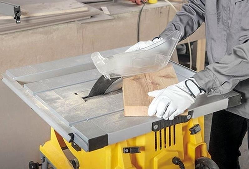 SST1800 1800WATT 254MM Profesyonel Tezgâh Tipi Testere