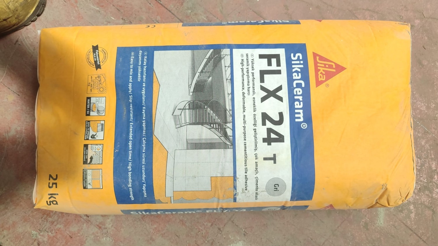ceram Flx-24 T Gri Çimento Esaslı, Polimer Takviyeli, Esnek Seramik Yapıştırıcısı 25KG