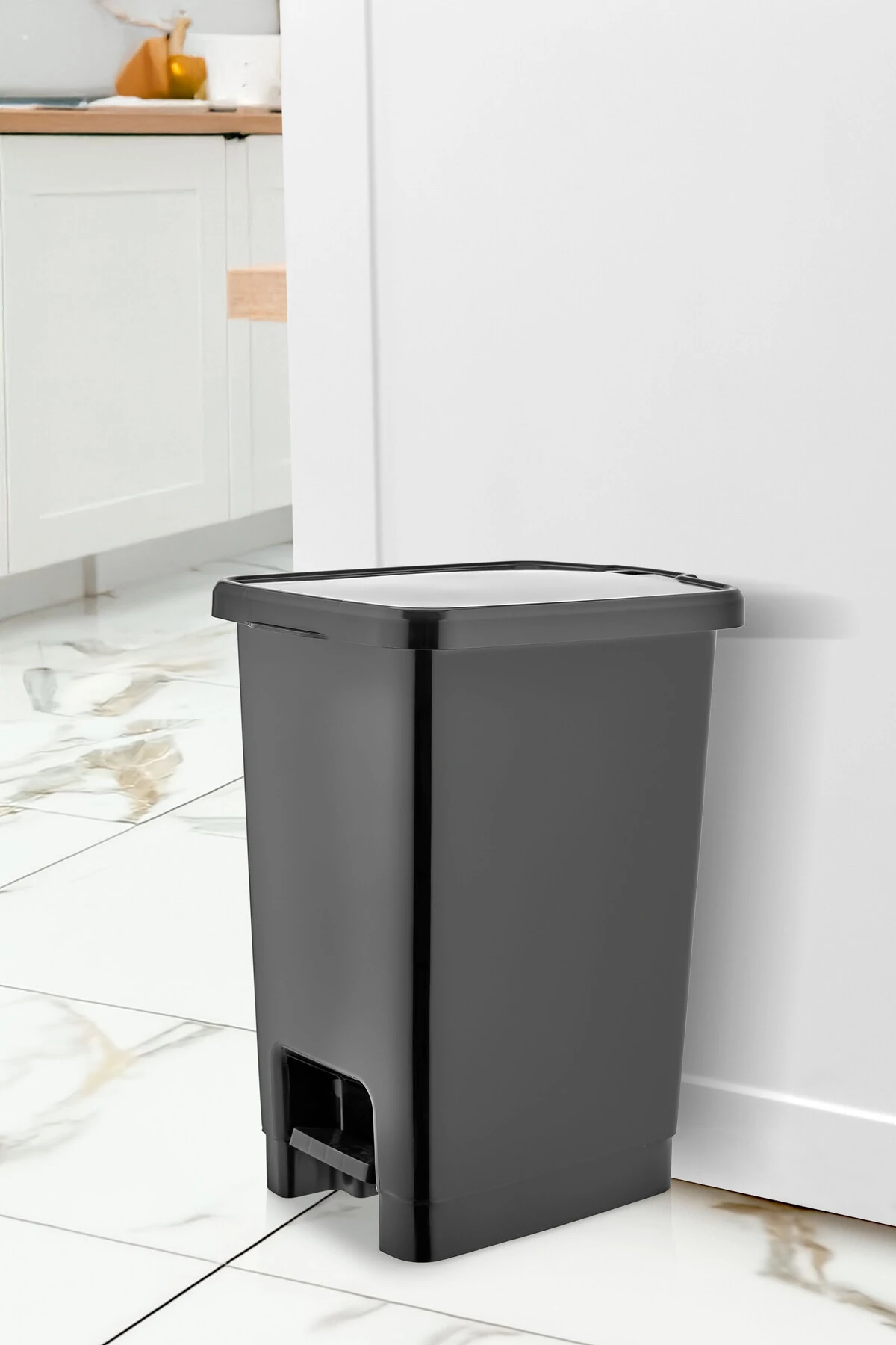 Pedallı Çöp Kovası 15 Litre Siyah