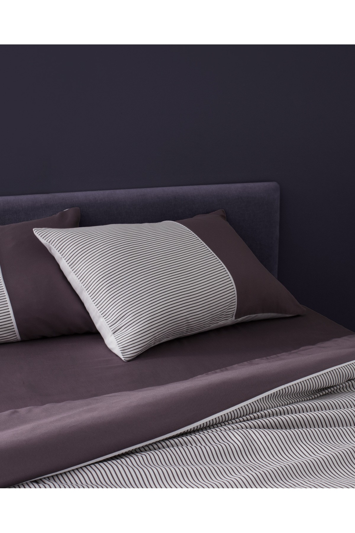 Leal King Size %100 Pamuk 208 TC Baskılı Saten Nevresim Takımı - Mürdüm/Beyaz