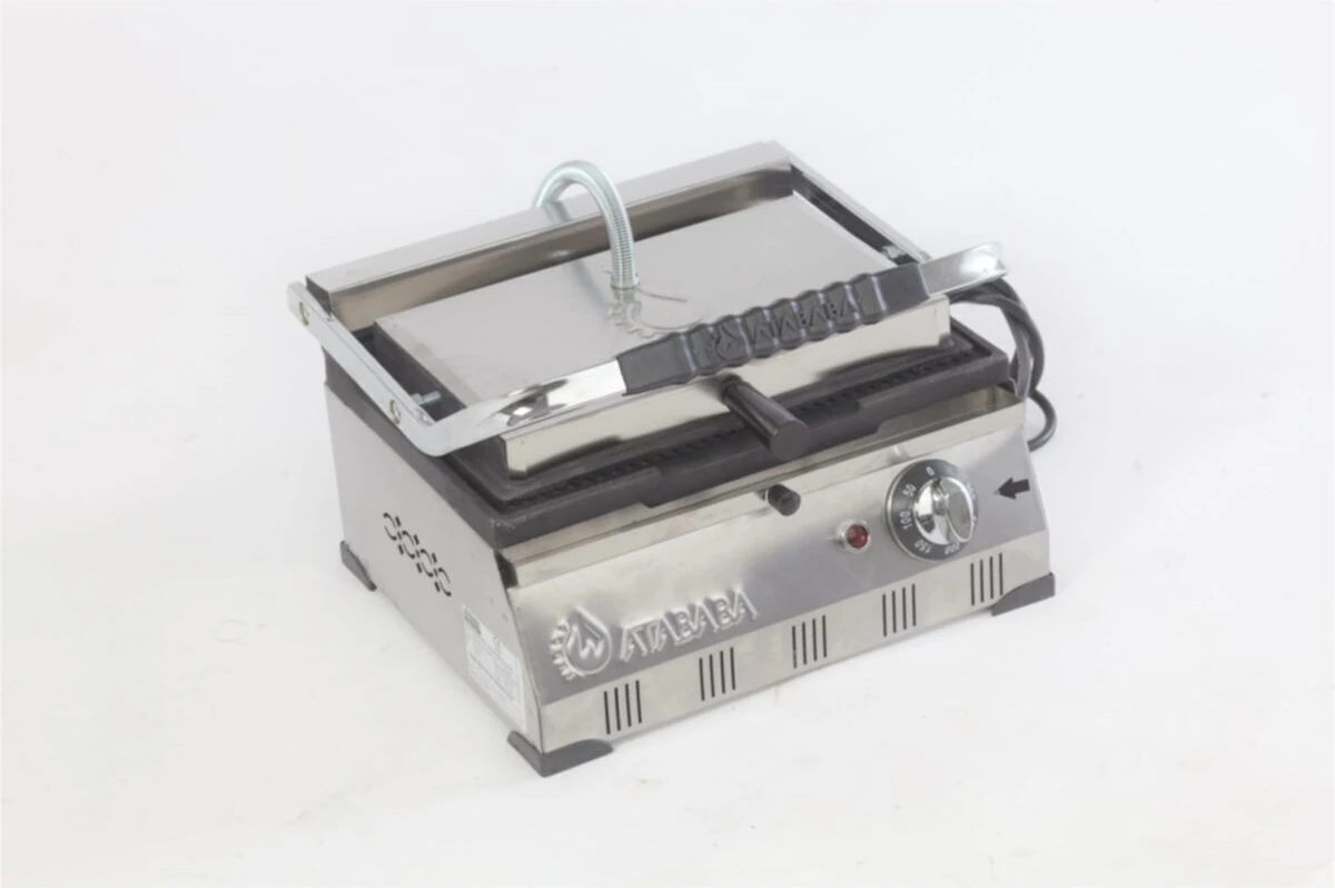 12 Dilim Döküm Çelik Tost Makinesi, Şık ve Dayanıklı Tasarım