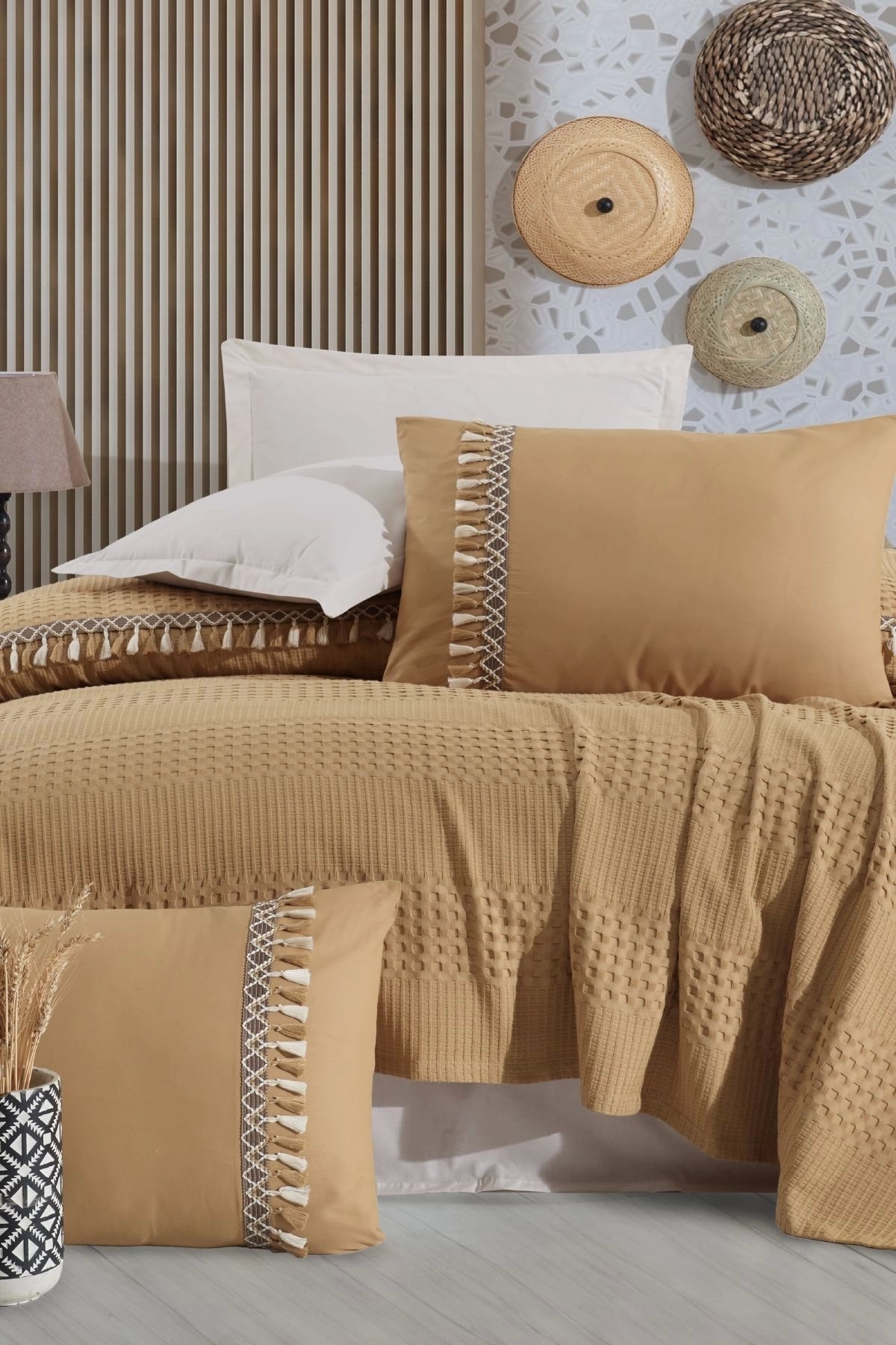 Butik Tek Kişilik Püsküllü Pike Takımı Bohamline Hardal