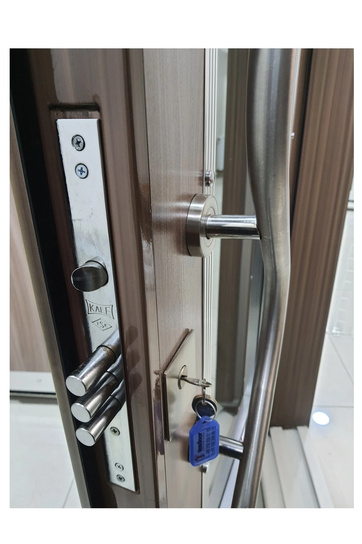 Çelik Kapı Fiyatları Eskitme Model Apartman Giriş Kapısı, Dış Mekan Çelik Kapı Sol Açılım