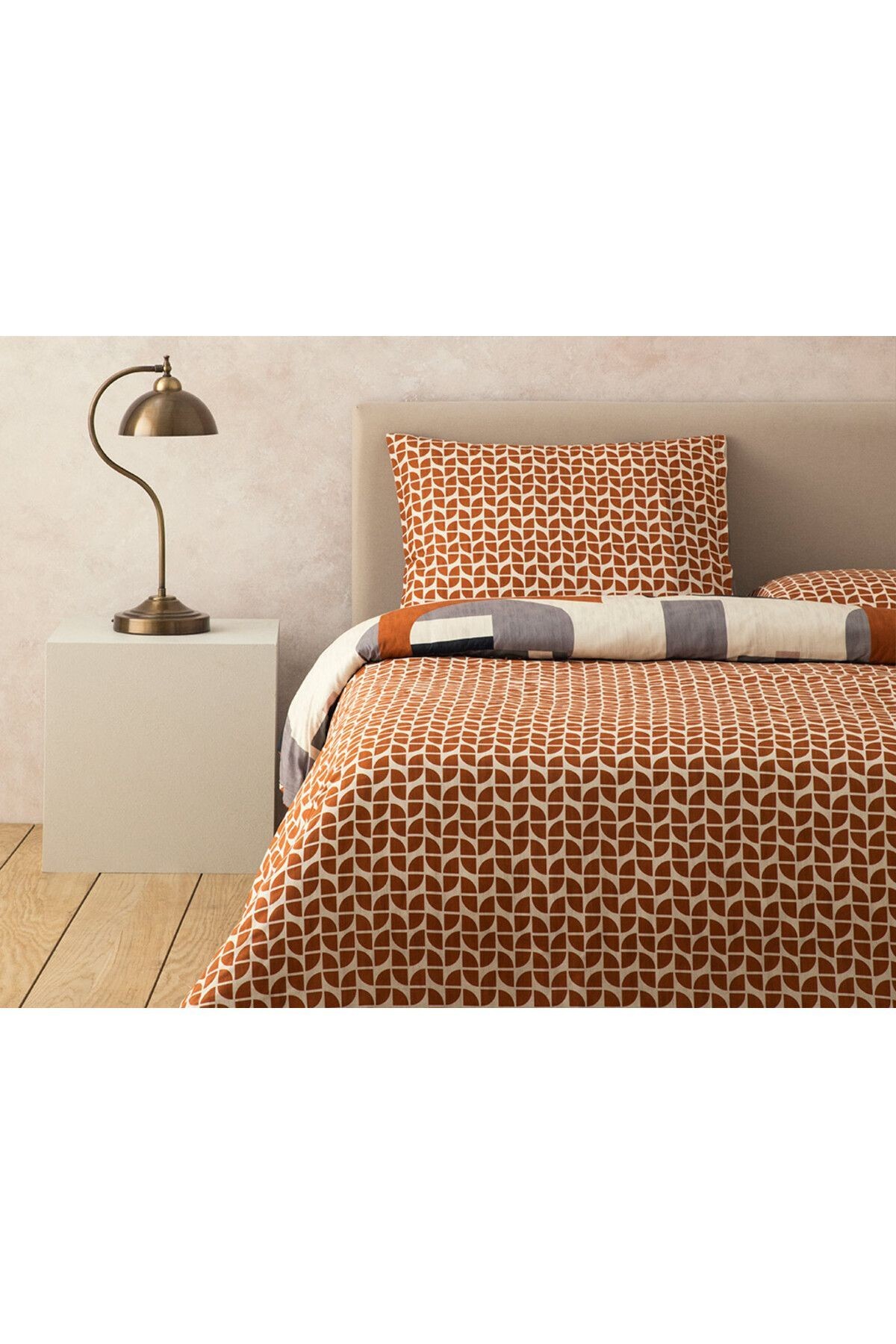 Dynamic Square Dijital Baskılı Soft Cotton Çift Kişilik Nevresim Seti 200x220 Cm Bej – Terracotta