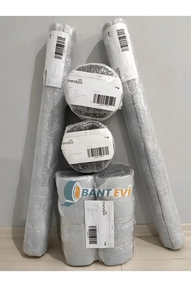 Kaput Altı Izolasyon 120x100cm 13mm Kendinden Yapışkanlı Oto Ses Ve Isı Yalıtım Süngeri Bantevi