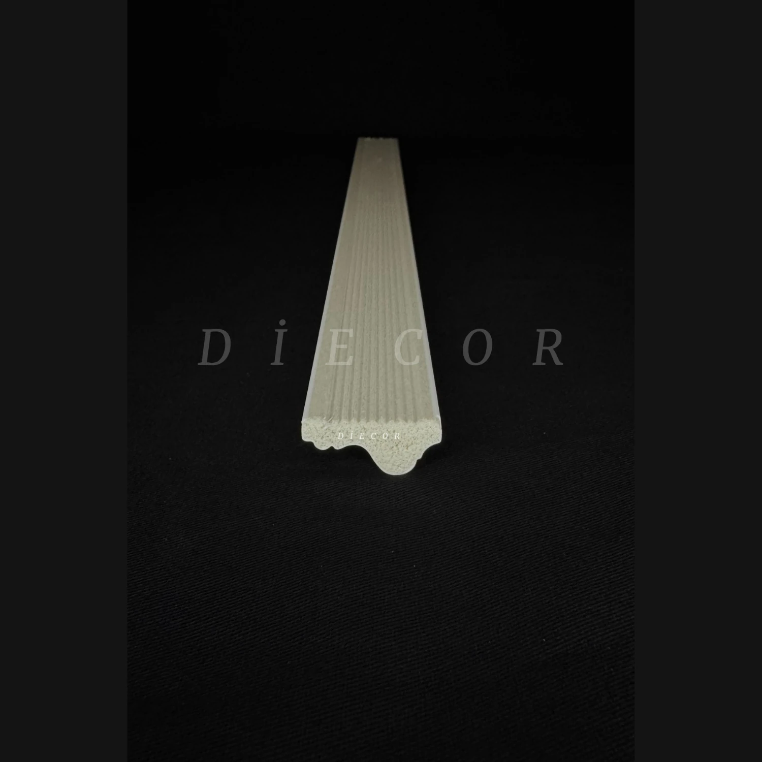 Dekoratif Boyanabilir 25 Adet 3 cm Eğimli Polistren Duvar Çıtası