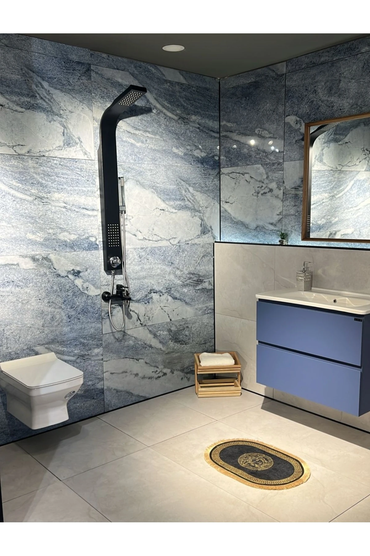 BATARYA ÜSTÜ SİYAH ROBOT DUŞ SİSTEMİ