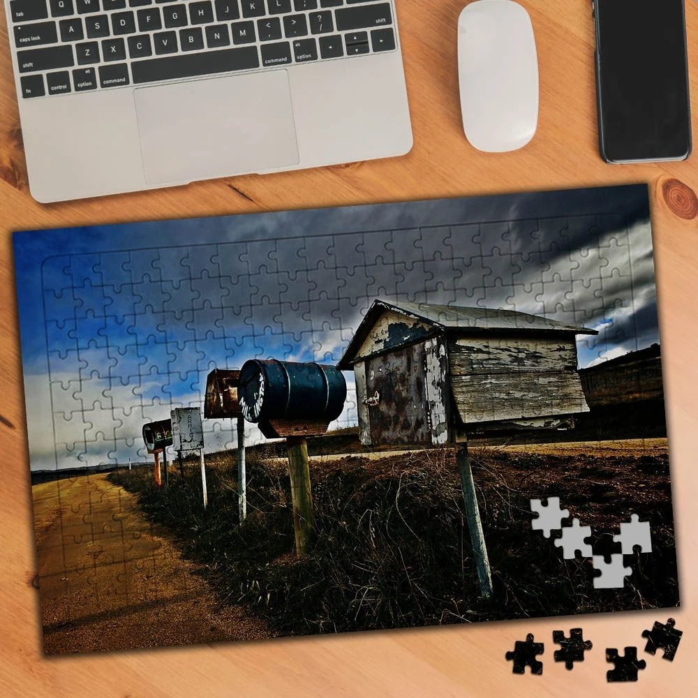 Yol Üzerinde Posta Kutuları 240 Parça Puzzle YAPBOZ-74536