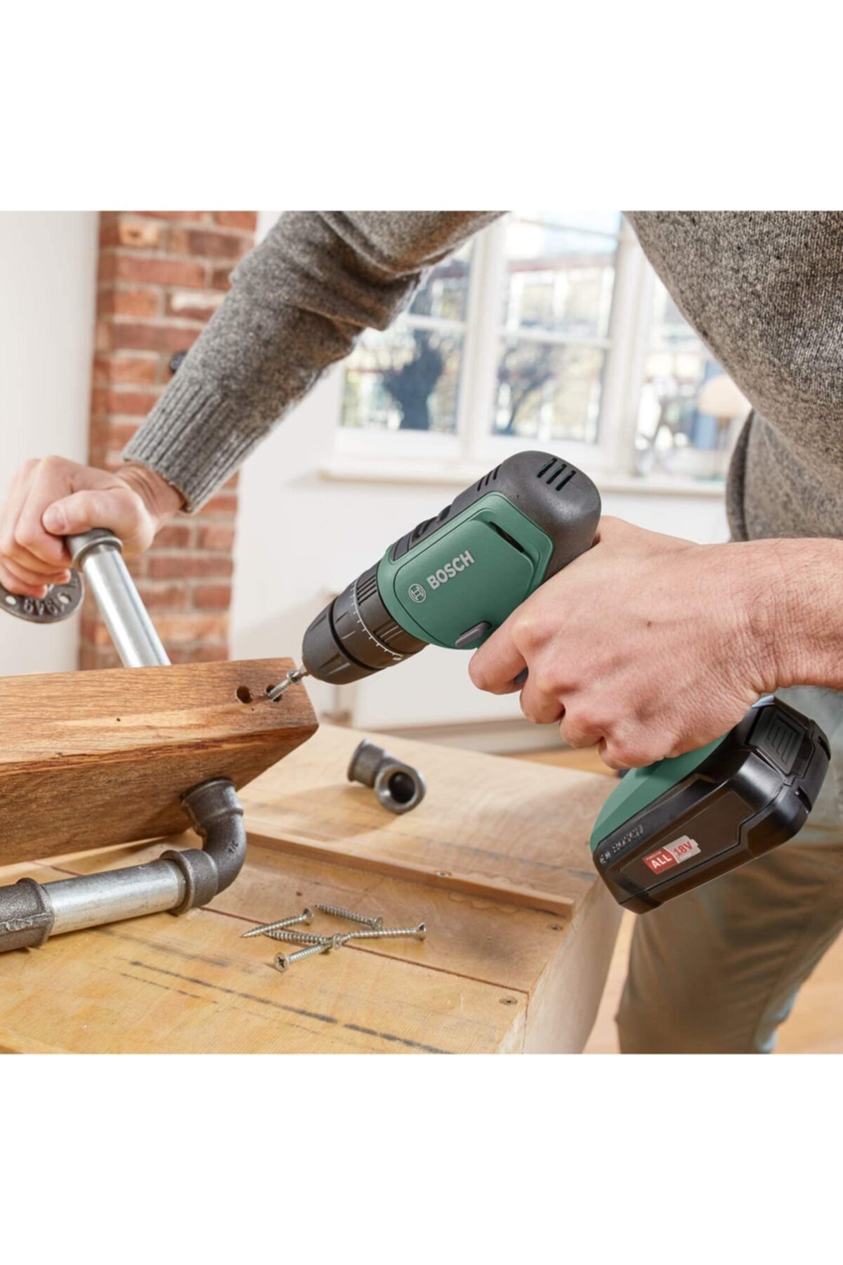 BOSCH Universalımpact Çift Akülü Darbeli Vidalama 18v (2x 1,5ah) Şarjlı Matkap