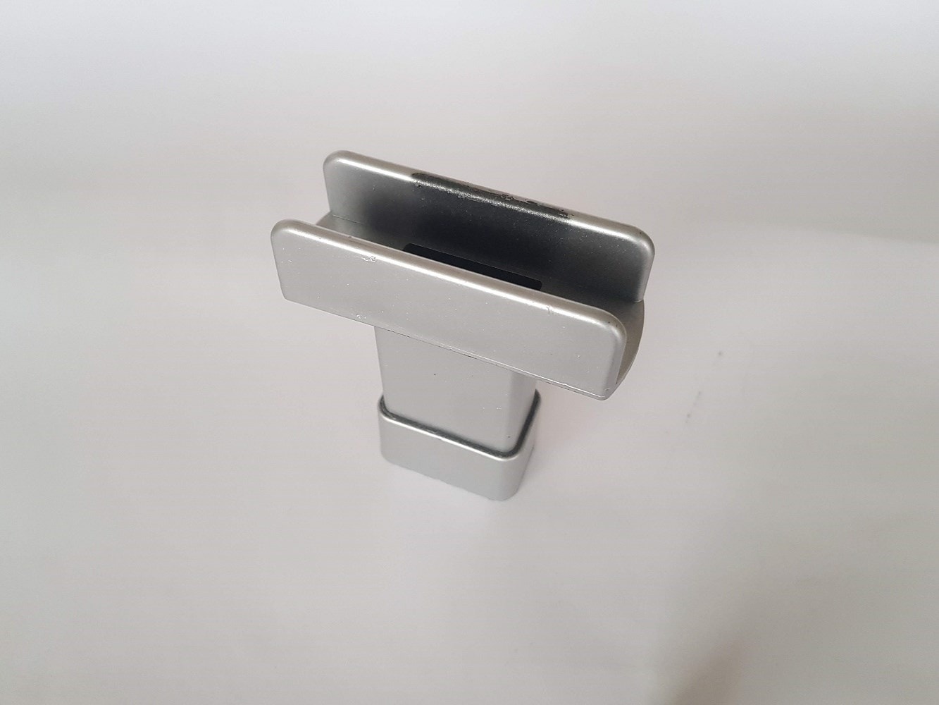 Mobilya Ayağı U Geçme 10CM 4'lü