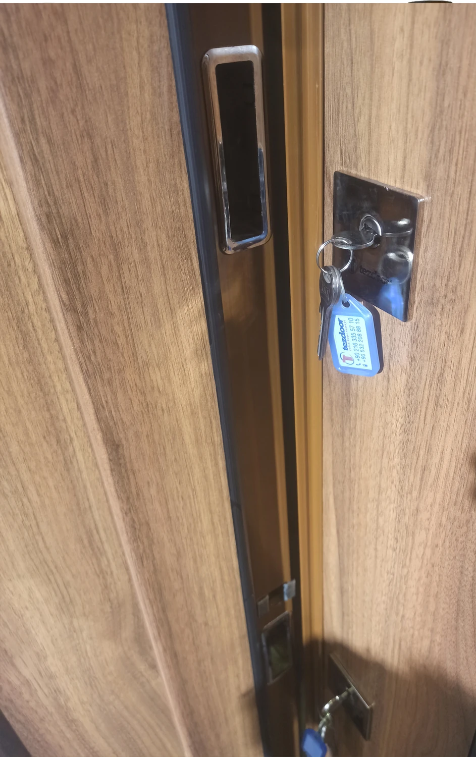 Statik Beyaz Renk Kasalı Düz Model Daire Kapısı, Çelik Kapı