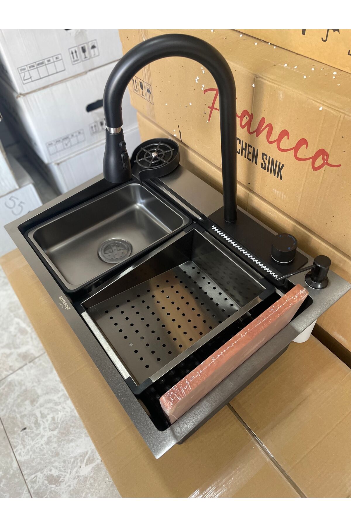 Ekser 65x45 Cm Akıllı Evye Seti Teknolojik Batatyalı Şelale Evye Siyah Tüm Aparatları Dahil