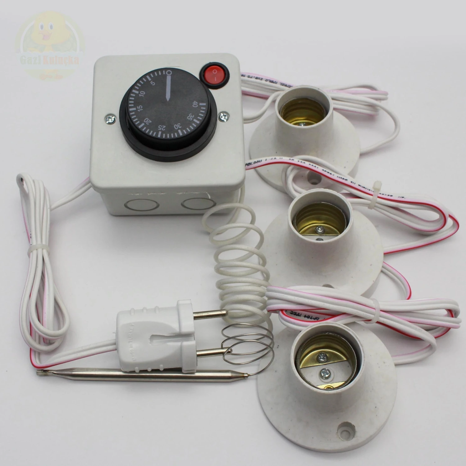 Termostat Kontrollü Düğmeli Yanan 1 Lamba Çıkışlı 2 Sabit Duyu Seti Hayvan Kümes Kulübe Isıtma Sistemi Ana Kucağı