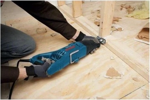 GSA 1100 E Profesyonel Tilki Kuyruğu Testere-Kılıç Testere