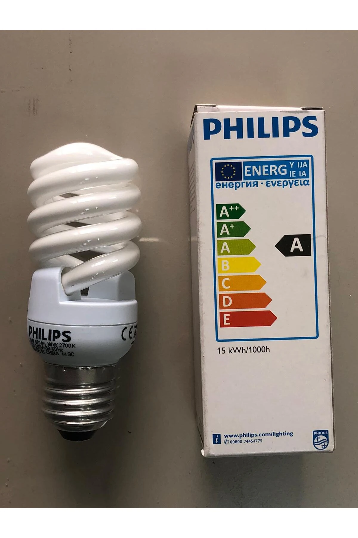3 ADET PHILIPS  15W=75W 970 LÜMEN  2700K SARI E27 TASARRUFLU LAMBA