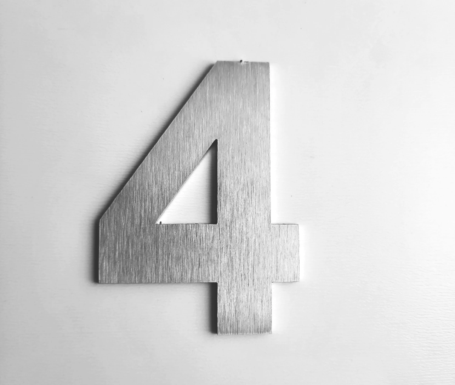 Kapı Daire Bina Numarası 6 cm No: 4 Fırça Desen Paslanmaz Çelik Metal Kendinden Yapışkanlı Numara