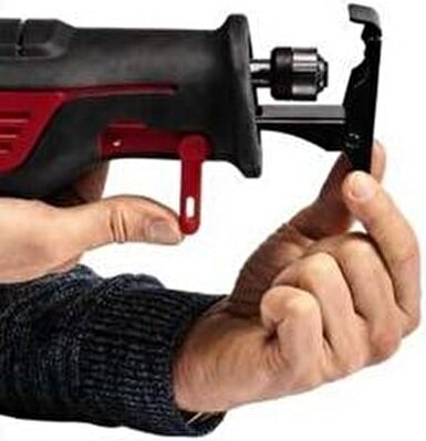Te-Ap 750 E Kılıç Testere 750 W Ergonomik Tasarım Ahşap ve Metal Kesimi için Güçlü Motor