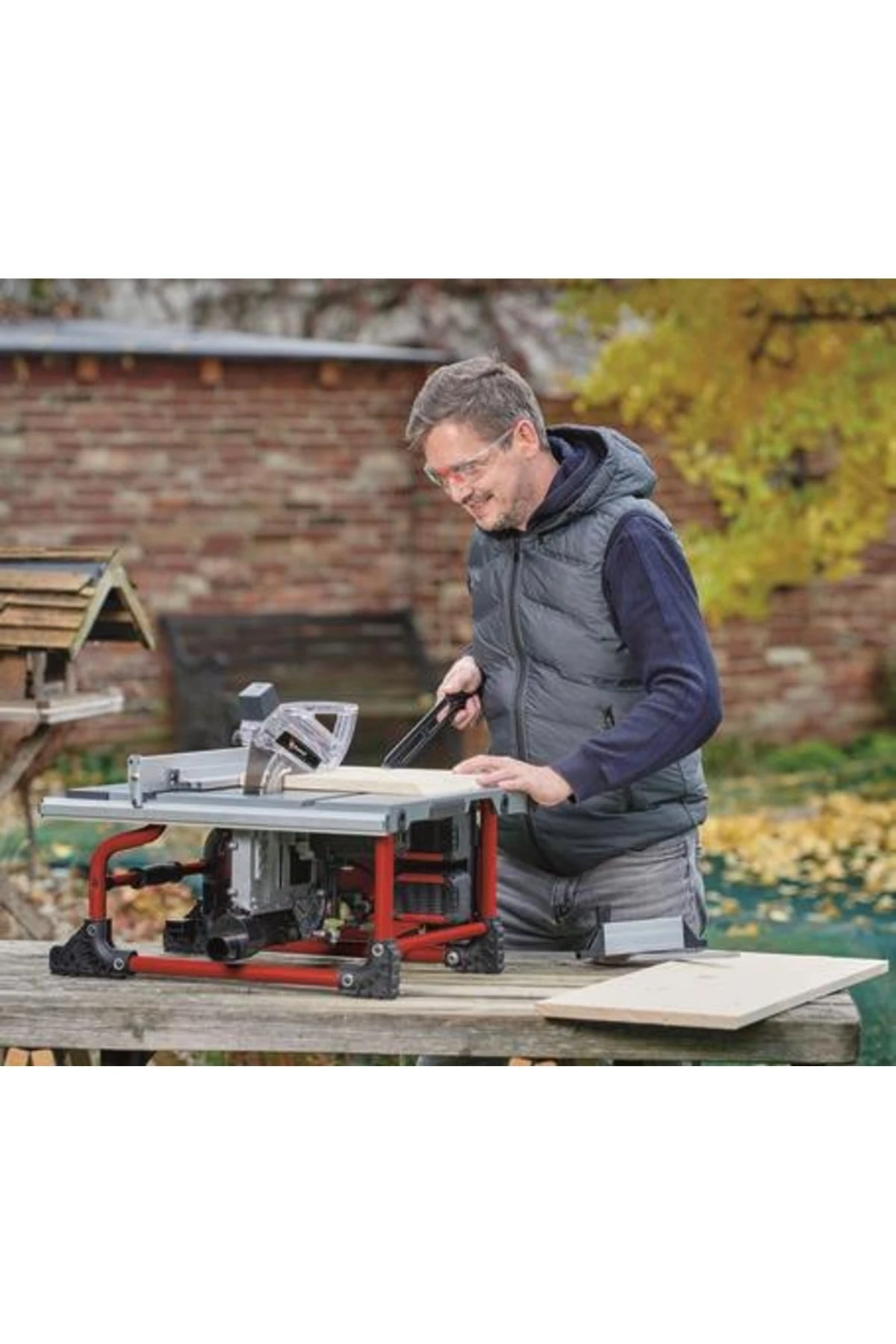 Akülü Tezgah Testere Te-ts 36/210 + 2x 18v 4a Akü Ve Şarj Cihazı