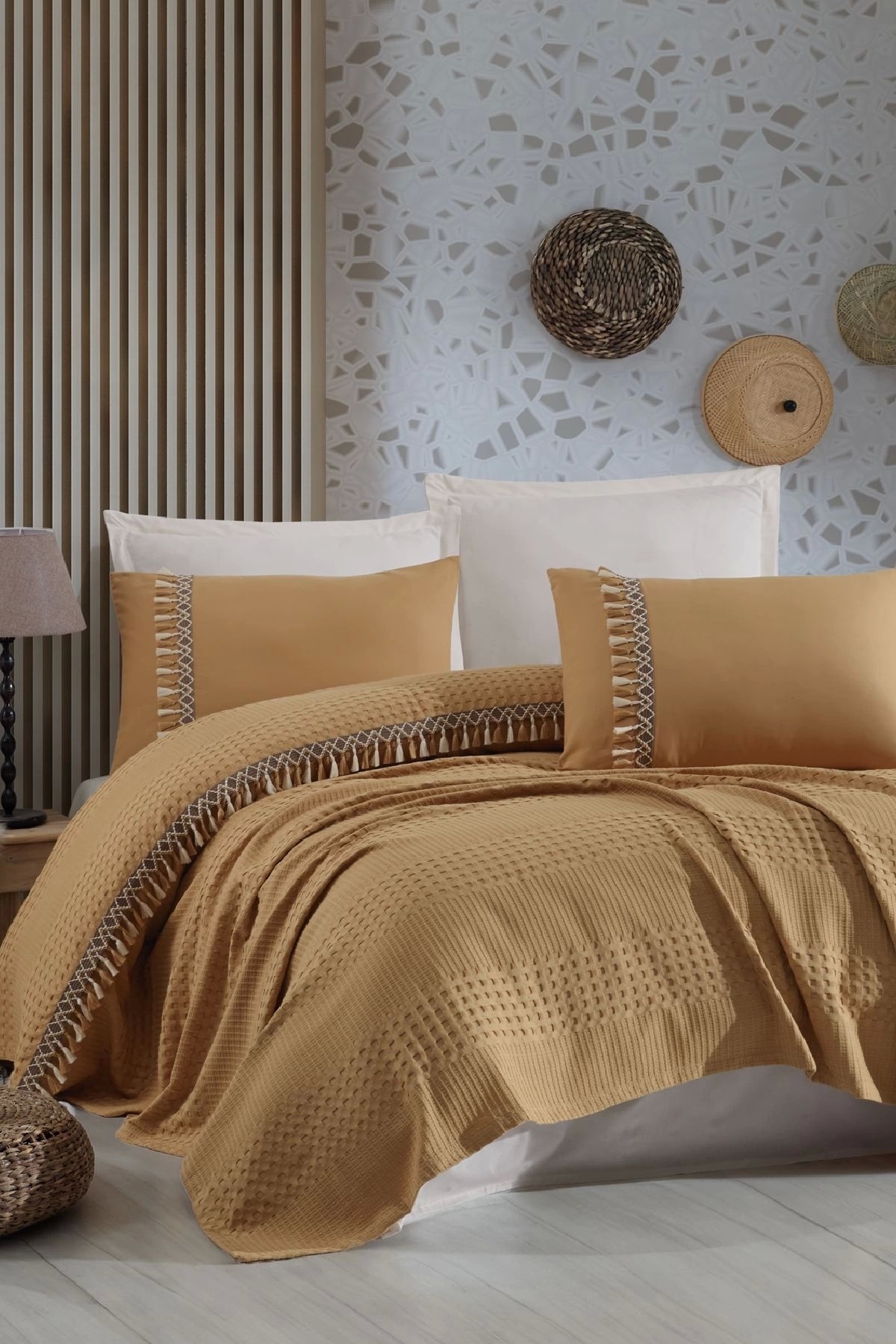 Butik Tek Kişilik Püsküllü Pike Takımı Bohamline Hardal