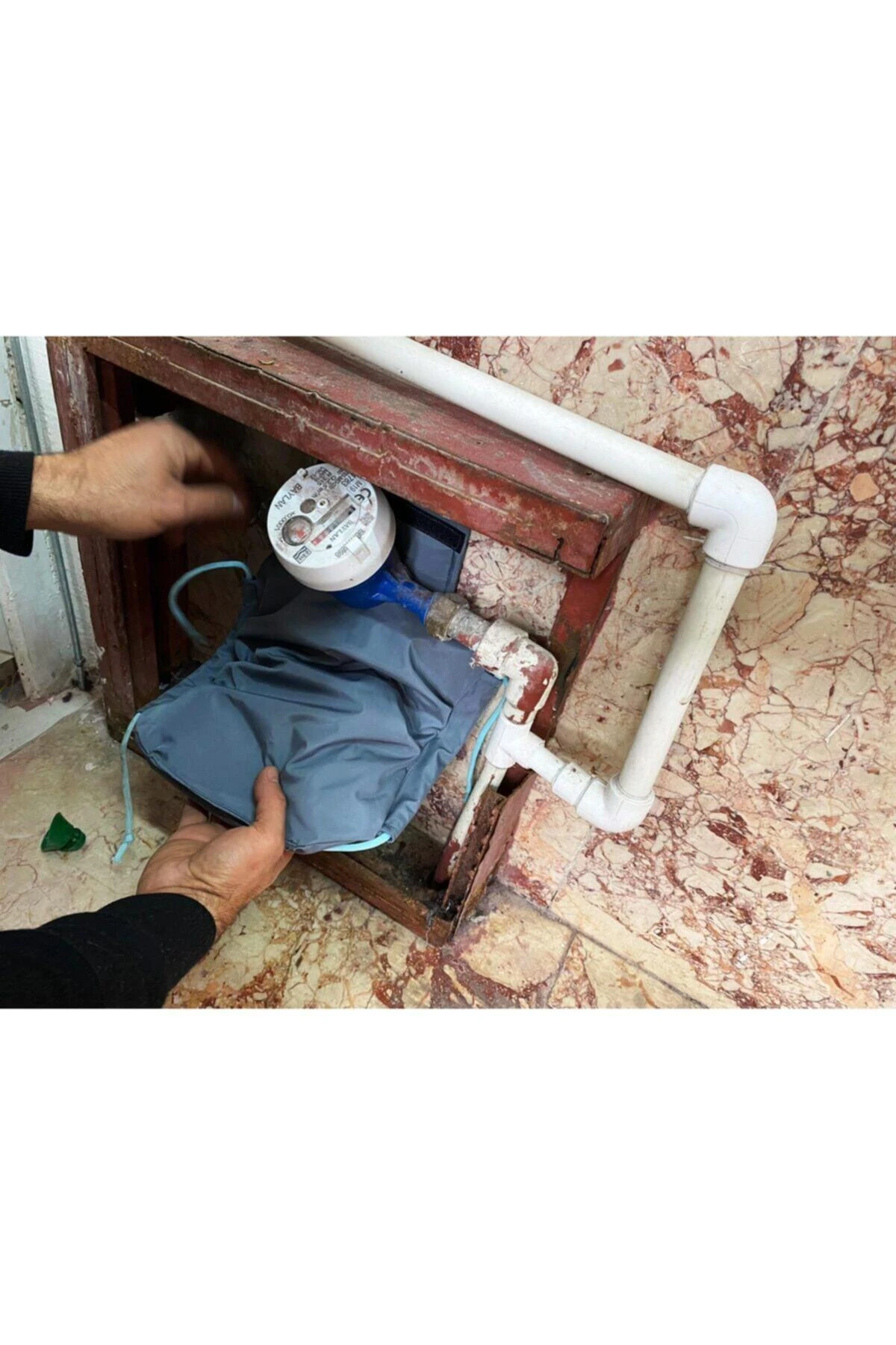 Ev Su Saati -Kartlı- Normal Sayaca Kar Kış - Dona (Donmaya) Karşı Koruma Isı Ceketi Izole (Taşyünü )