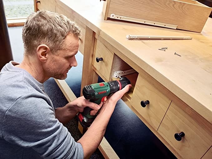 BOSCH Advanced Impact 18 (1.5AH Çift Akü + 3 Adaptör) 0.603.9A3.4