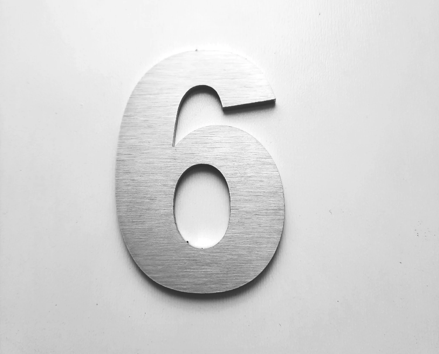 Kapı Daire Bina Numarası 6 cm No:6 Fırça Desen Paslanmaz Çelik Metal Kendinden Yapışkanlı Numara