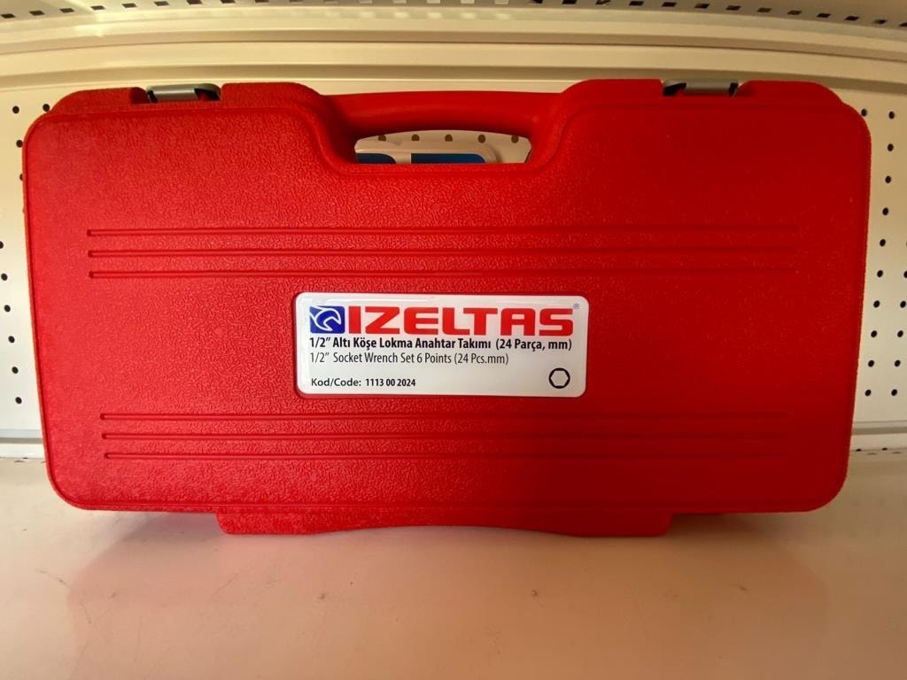 Izeltaş 1/2 Lokma Anahtar Takımı 24 Parça Çantalı