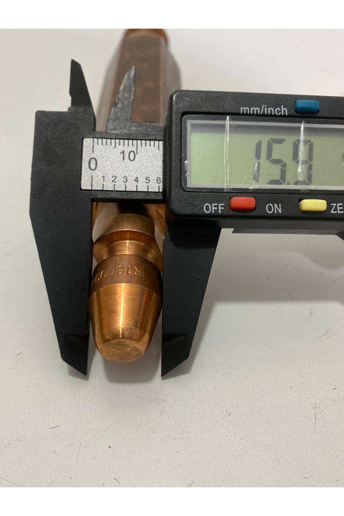 Tam Tespitsiz Pnömatik Bakır Malzeme 168mm