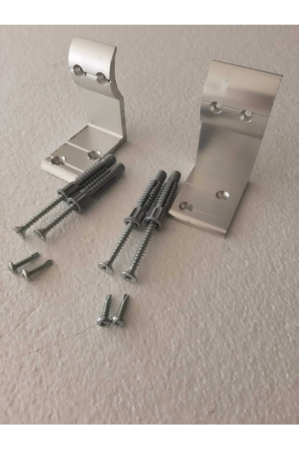 Alüminyum Duvar Tutamak (l) Bağlantı Aparattı