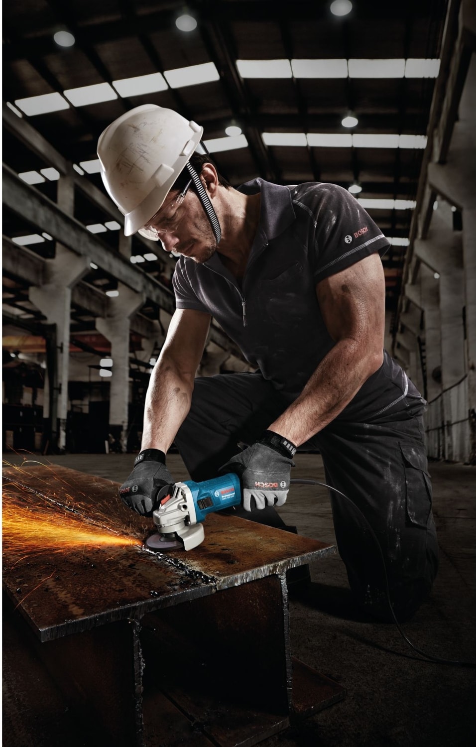BOSCH Professional Gws 750 Avuç Taşlama Makinesi - 060139400A