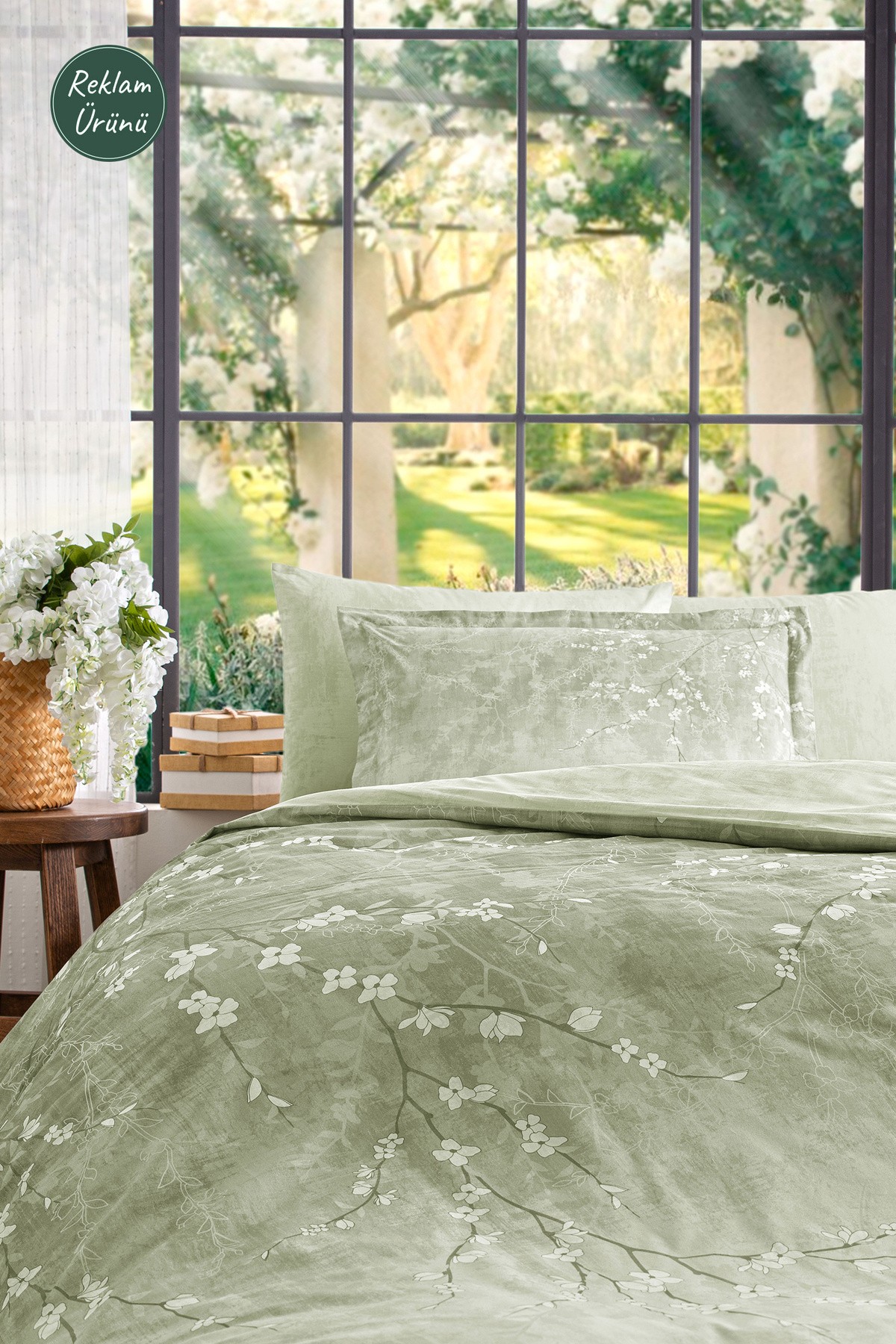 White Sakura Çift Kişilik Nevresim Takımı